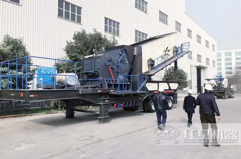 時產200-300噸青石移動磕石子機配反擊破 時產200-300噸青石移動磕石子機配反擊破