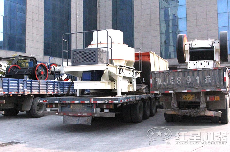 時產300噸砂石細碎生產線設備發貨 時產300噸砂石細碎生產線設備發貨