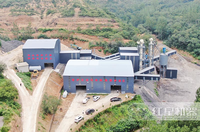 河北某環(huán)保日產(chǎn)3000噸制砂生產(chǎn)線(xiàn)現(xiàn)場(chǎng) 河北某環(huán)保日產(chǎn)3000噸制砂生產(chǎn)線(xiàn)現(xiàn)場(chǎng)