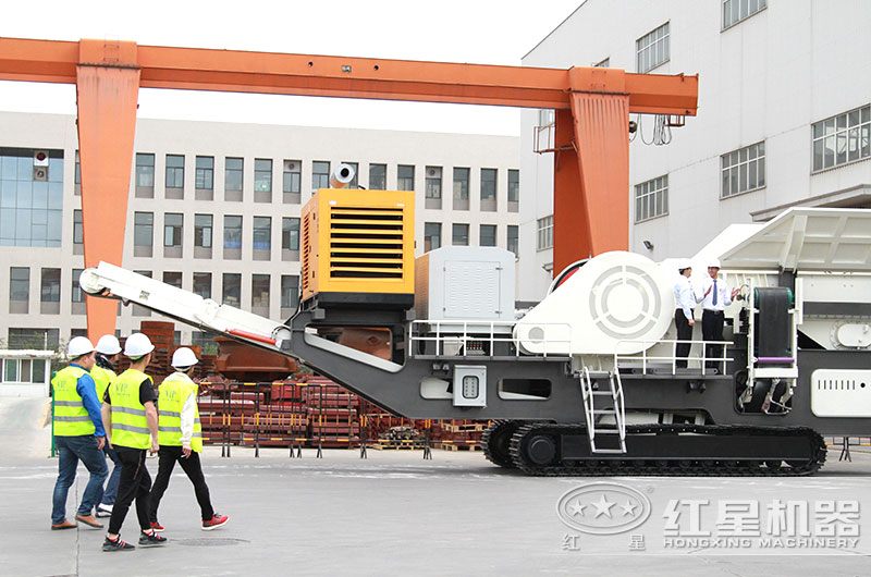 客戶來到廠區，詳細了解設備