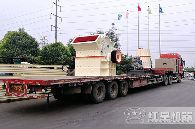 1414箱式破碎機設備發貨現場 1414箱式破碎機設備發貨現場