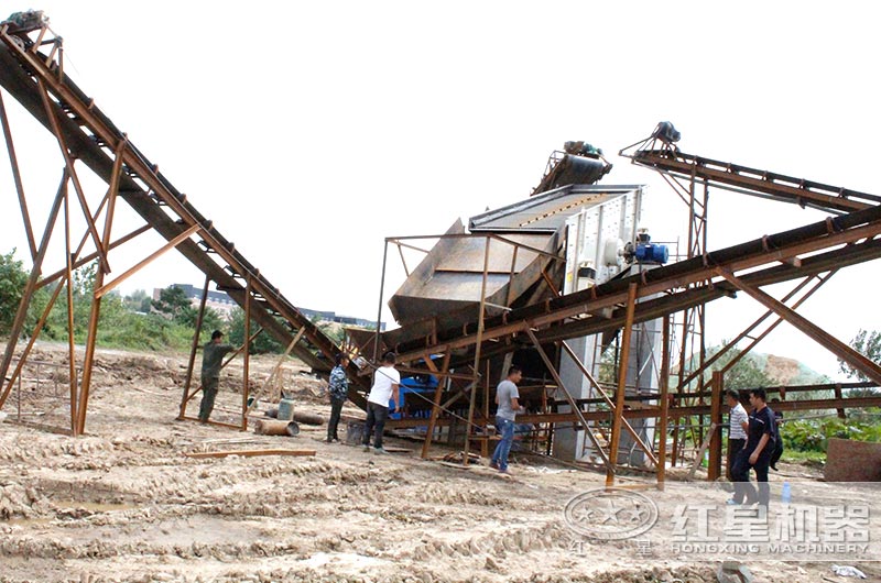 振動(dòng)篩生產(chǎn)現(xiàn)場 振動(dòng)篩生產(chǎn)現(xiàn)場