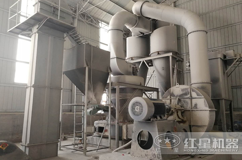 200目石灰石制粉使用雷蒙磨粉機作業客戶現場