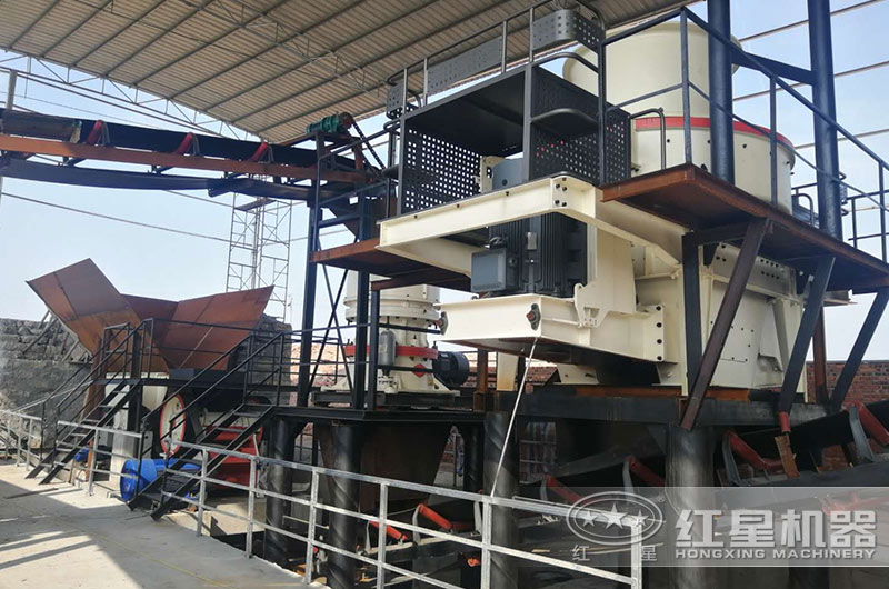 鵝卵石制砂現(xiàn)場(chǎng)實(shí)拍 鵝卵石制砂現(xiàn)場(chǎng)實(shí)拍